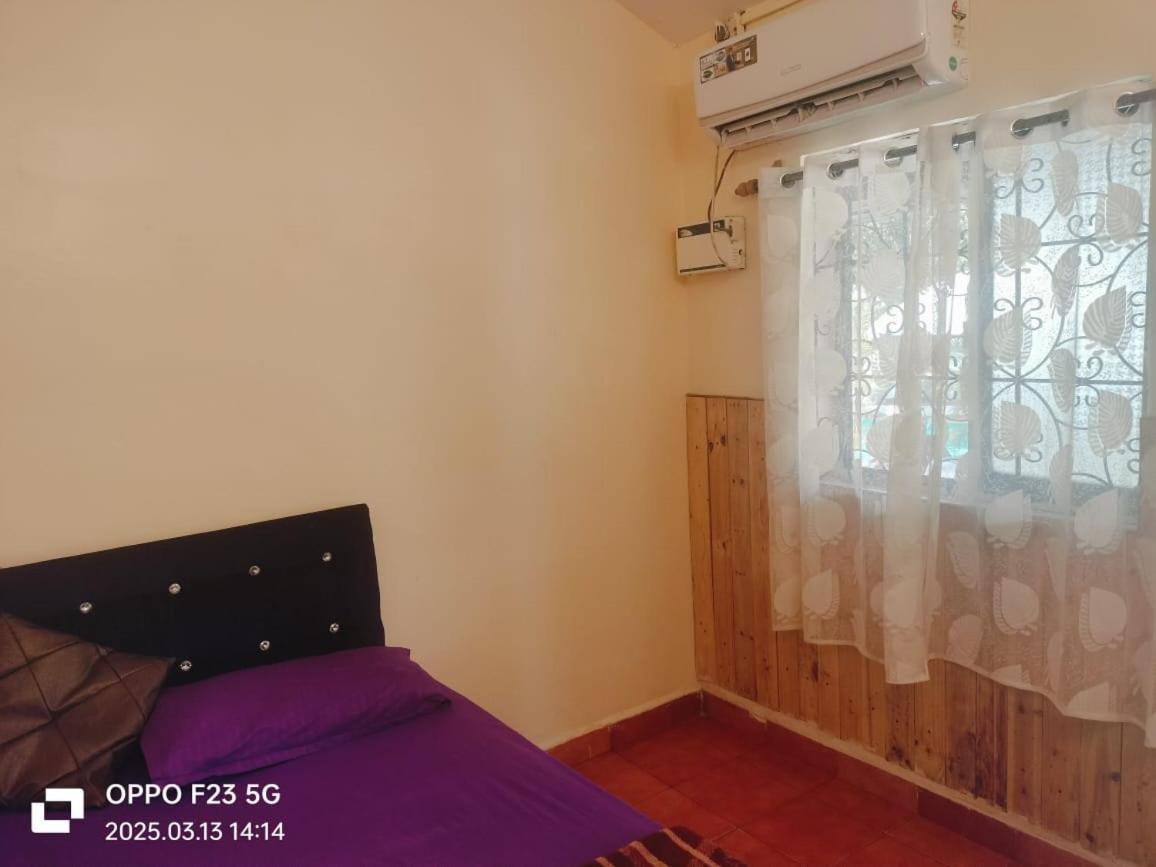 Hotel SHALOM Guest&House à Colva Extérieur photo