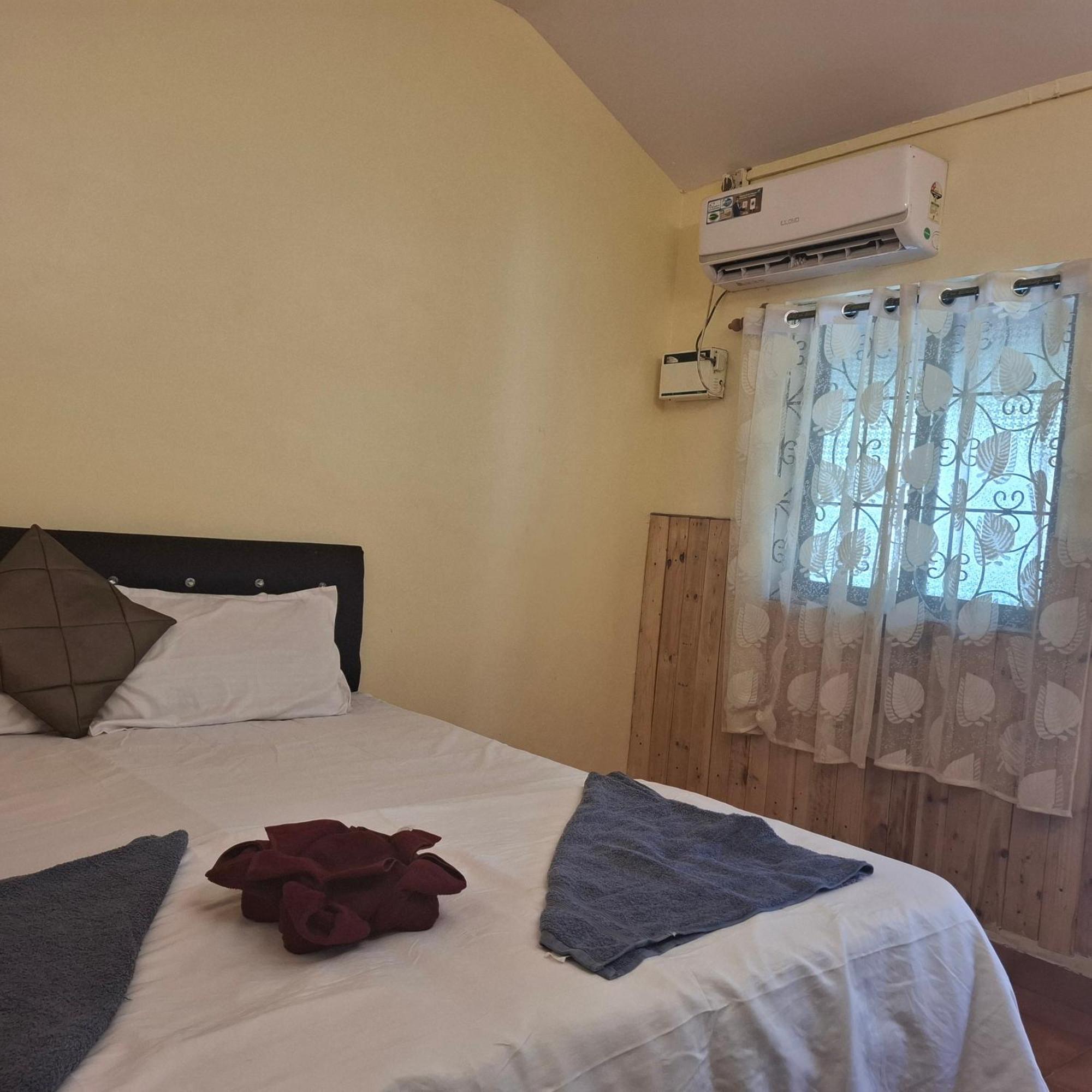 Hotel SHALOM Guest&House à Colva Extérieur photo